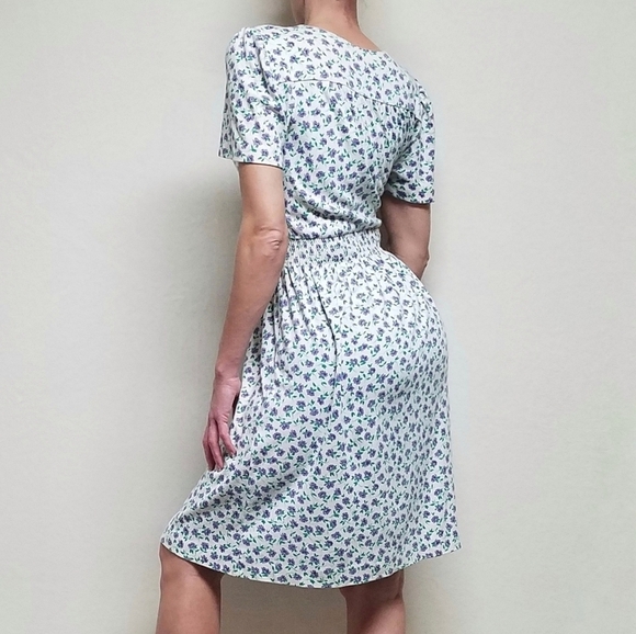 VINTAGE 80s Jordan Michaels Calico Ditsy Floral Short Sleeve Stretchy Midi Dress - Picture 3 of 15